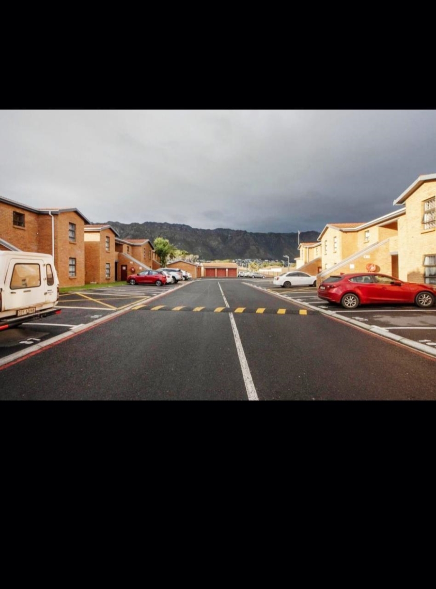 To Let 2 Bedroom Property for Rent in Sea Breeze Western Cape